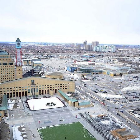Downtown Mississauga Executive Suites Sq1 Екстер'єр фото